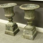 827 1195 GARDEN URNS